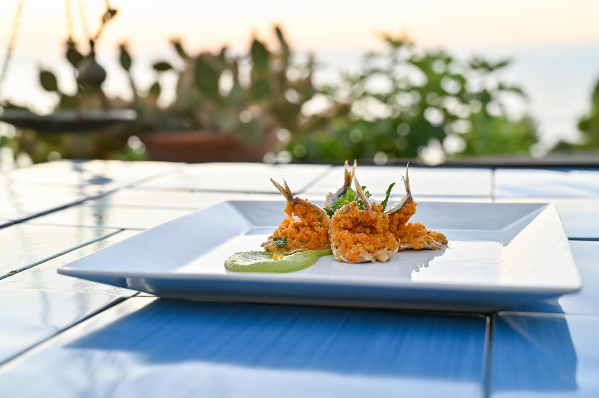 Albeca Boutique Hotel - Relais De Charme Sul Mare Кастеллабате Экстерьер фото